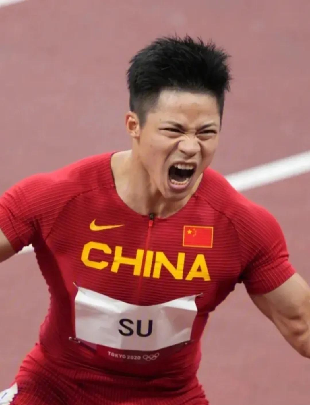 苏炳添压哨绝杀利物浦，全场沸腾！经典一战再现传奇